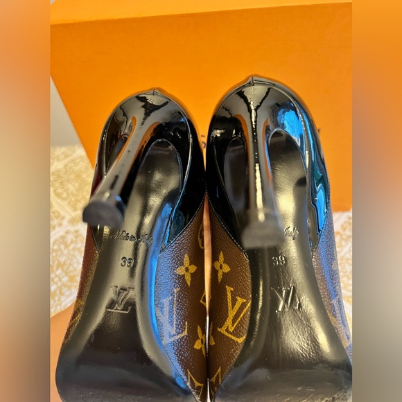 … CHERIE PUMP - Picture 8 of 10